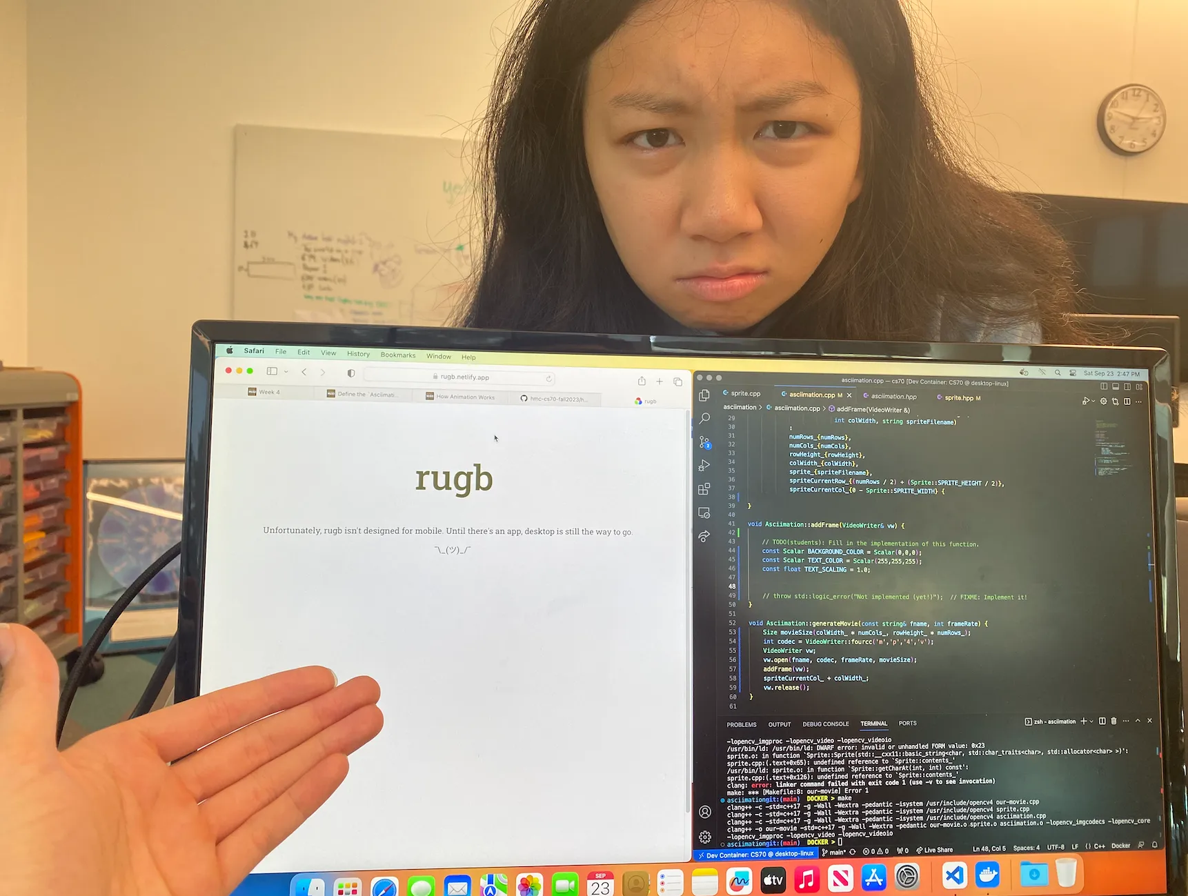 A friend is visibly upset that RUGB doesn't display on narrow windows